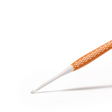 將圖片載入圖庫檢視器 Crochet hook for wool, Ergonomics 16 cm x 4.5 mm, orange