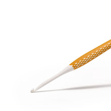 將圖片載入圖庫檢視器 Crochet hook for wool, Ergonomics 16 cm x 5.0 mm, honey