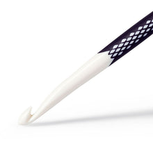 將圖片載入圖庫檢視器 Crochet hook for wool, Ergonomics 18 cm x 10 mm, royal blue