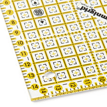 將圖片載入圖庫檢視器 Quick triangle ruler for 1/2 square, Omnigrid up to 15 cm